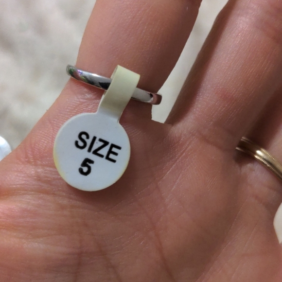 Crystal gemstone ring - Picture 2 of 2